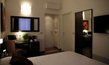 Place 2* Rom